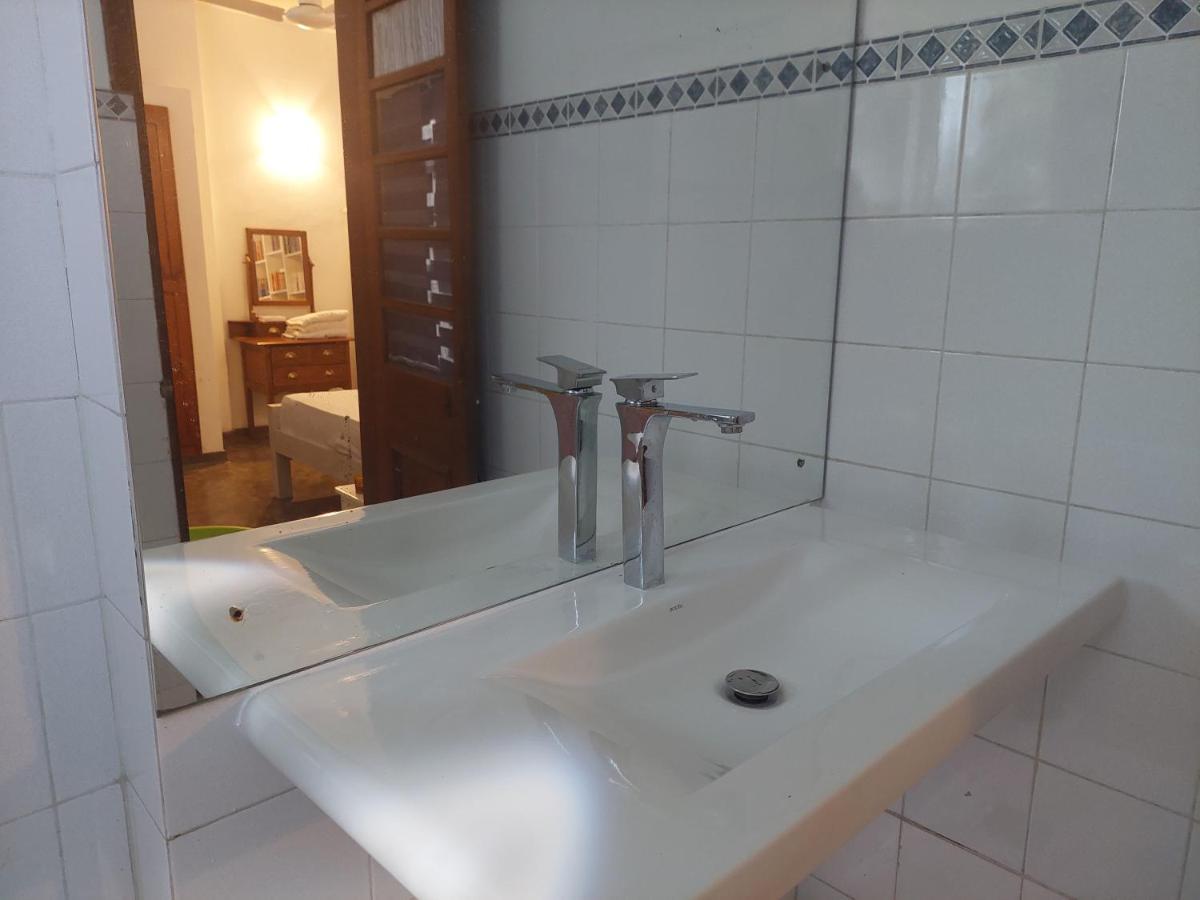 Colombo 07 Charming Home Stays Bagian luar foto